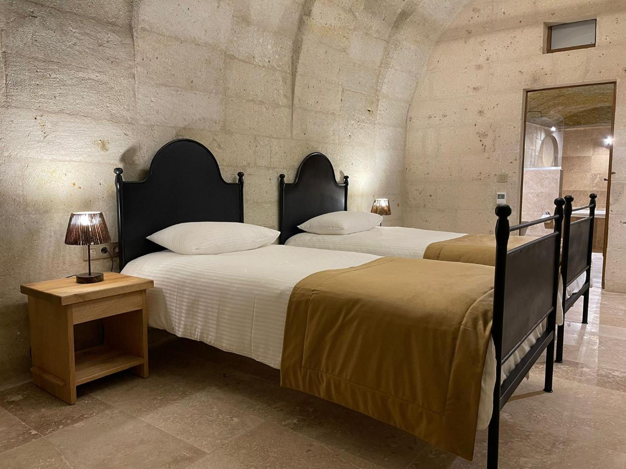 Evanthia Cave Suites Urgup Room photo